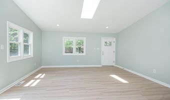6438 KNOLL HILL Dr, Berlin, MD 21811