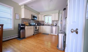 15 Farnam Hl, Bethel, CT 06801