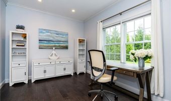 201 Rodman Ln, North Kingstown, RI 02852