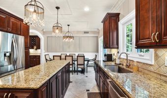 45 White Oak Ln, Aberdeen, NJ 07747
