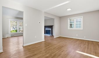 19 ROE Ln, Arnold, MD 21012