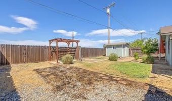 11428 Redwood St, Armona, CA 93202