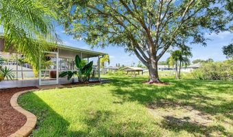 318 LOOKOUT Dr, Apollo Beach, FL 33572
