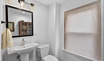 671 BROADWAY, Bayonne, NJ 07002