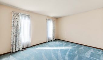 90 N Prairie Dr, Addison, IL 60101