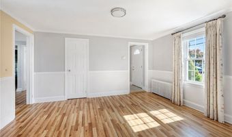 16 Elm Ave, East Providence, RI 02916