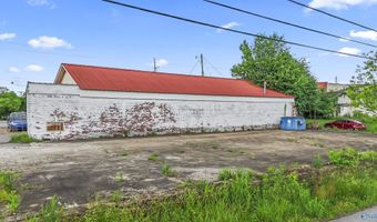 10 N Main St, Arab, AL 35016