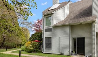 421 Bellevue Ave 2A, Newport, RI 02840
