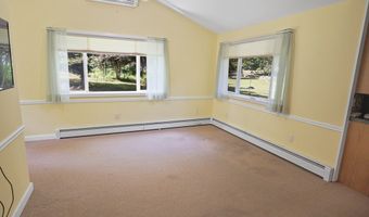 234 Airline Rd, Clinton, CT 06413