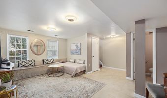 4807 BACKLICK Rd, Annandale, VA 22003