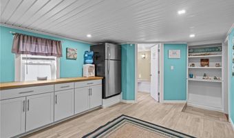 12 Dulles St, Cumberland, RI 02864