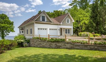 155 Bayside Dr, Belfast, ME 04915