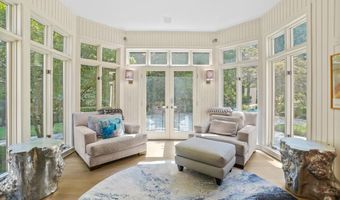 10823 LOCKLAND Rd, Potomac, MD 20854