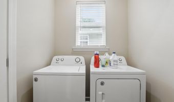 712 W Ashley St, Benton, AR 72015