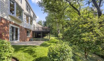 2206 FORT WARD Pl, Alexandria, VA 22304
