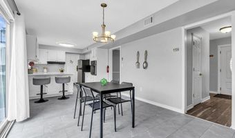 15 Inglewood Ln, Aberdeen, NJ 07747