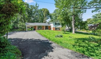 6828 WINTER Ln, Annandale, VA 22003