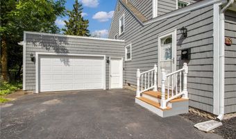 191 Lehn Springs Dr, Amherst, NY 14221