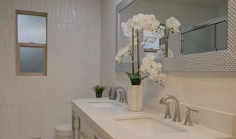630 Sierra Dr SE, Albuquerque, NM 87108
