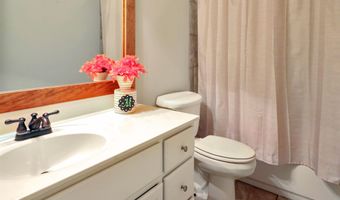 8759 BRUNSWICK FOREST Cir S, Bartlett, TN 38133