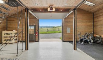390 Hayrake Ln, Bozeman, MT 59715
