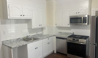 32 Hazelwood Ave 1st floor, Bridgeport, CT 06605
