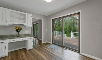 16 Old Manchester Rd, Amherst, NH 03031