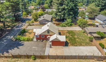 6511 SE NEEDHAM St A, Milwaukie, OR 97222