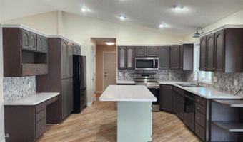 2630 Henry St, Bismarck, ND 58503