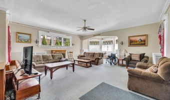 38 Prospect Pl, Bristol, CT 06010