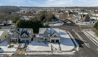 2 FOXFIELD Ct, Bear, DE 19701