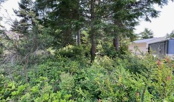 12 Th Ct, Bandon, OR 97411