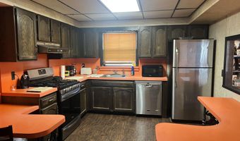 571 Hopping Rd, Belford, NJ 07718
