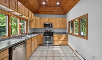 145 Liberty St, Clinton, CT 06413