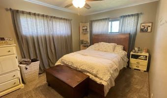 632 N Oak St, Ainsworth, NE 69210