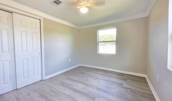 1461 Irish Hill Dr, Biloxi, MS 39530