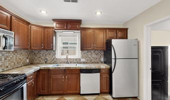 632 ADAMS St NE, Albuquerque, NM 87110