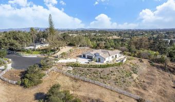 588 Twin Country Ln, Fallbrook, CA 92028