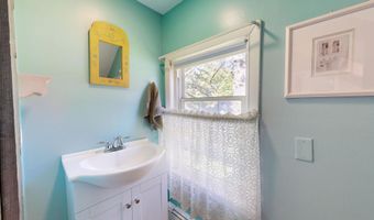 232 Lake St, Auburn, ME 04210