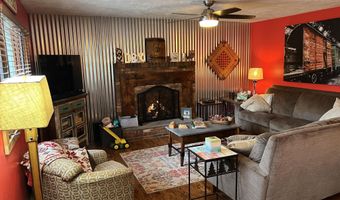 236 Elk Dr, Blakeslee, PA 18610