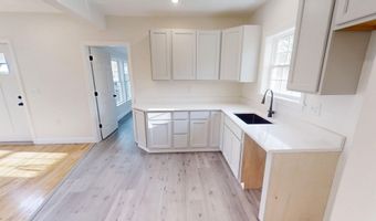 22 14th St, Bangor, ME 04401