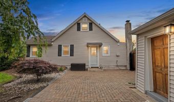 18 Tappen St, Avenel, NJ 07001