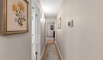 486 Ironwood Dr, Ballwin, MO 63011