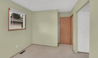 4948 SE HARVEY St, Milwaukie, OR 97222