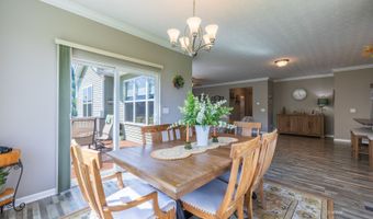 3028 Canterbury Ct, Albany, OH 45710
