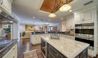 1666 ROBIN HOOD Ln, Clearwater, FL 33764