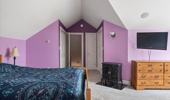 34 Goldsbury Woods Rd, Barre, VT 05641