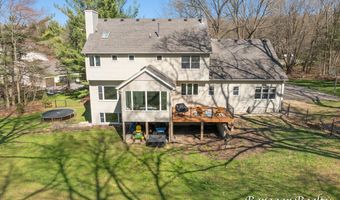 8790 Laurel Ridge Dr SE, Alto, MI 49302