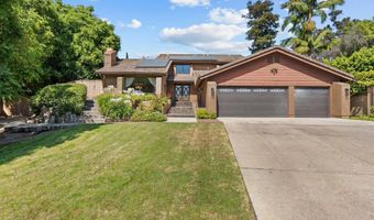 20 Lake Helix Dr, La Mesa, CA 91941