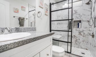 17993 Mondamon Rd, Apple Valley, CA 92307